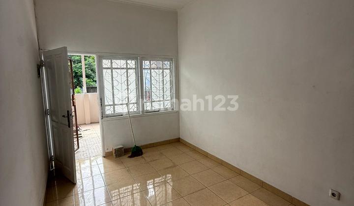 House in Villa Melati Mas, Serpong Tangsel. Near Hypermart. 2