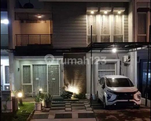 House in Sutera Feronia Park, Alam Sutera. Fully Renovated.