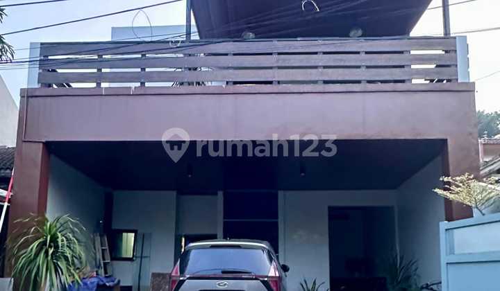 Rumah di Kompleks Metropolitan Cinere Estate, Limo Depok 1
