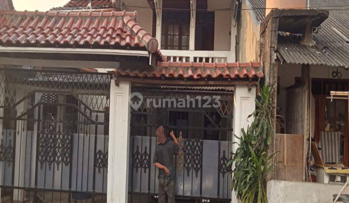 Rumah Tua Hitung Tanah Petukangan, Jaksel.Dekat Akses Tol Joglo 1