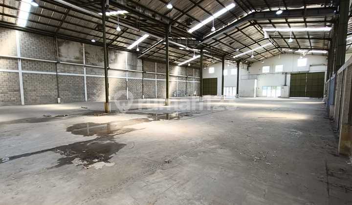 Warehouse in Taman Tekno BSD, Strategic Location and Close to Toll Access. Warehouse in Taman Tekno BSD, Strategic Location and Close to Toll Access.
