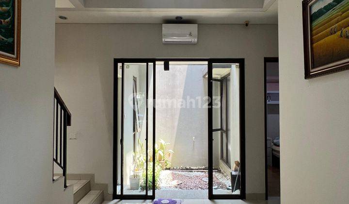 Rumah Bagus Prestigia, Eminent Bsd City. Dekat Pasar Modern 2