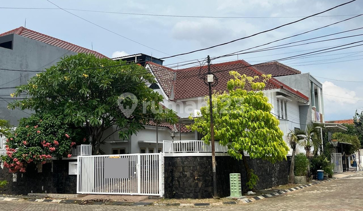 House in Villa Regency Bintaro, Strategic Location House in Villa Regency Bintaro, Strategic Location