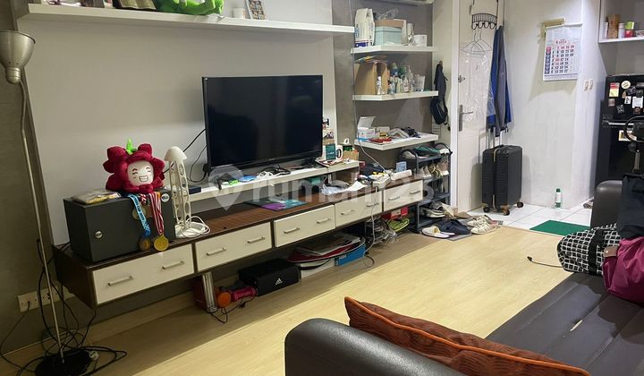 ruang keluarga apartemen menteng square, matraman- jakpus