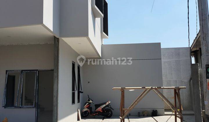 Casa rumah Cijantung lokasi strategis  5 menit ke tol pasar rebo 2