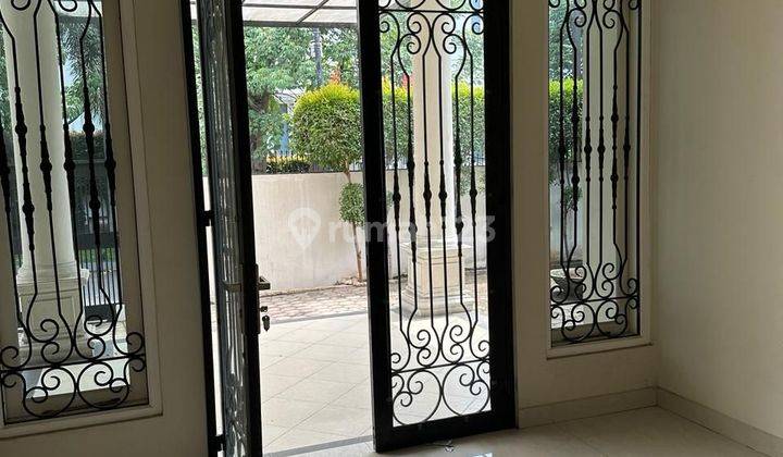 Di jual cepat rumah Pondok Indah 2