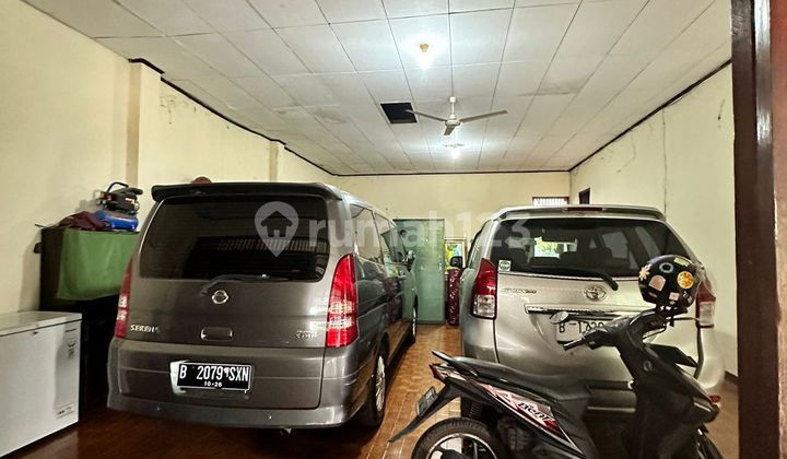 Rumah dengan Tanah Luas Cocok untuk Cluster atau Tempat Usaha 2