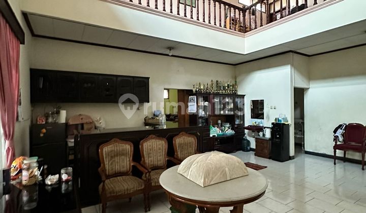 Rumah dengan Tanah Luas Cocok untuk Cluster atau Tempat Usaha Rumah dengan Tanah Luas Cocok untuk Cluster atau Tempat Usaha