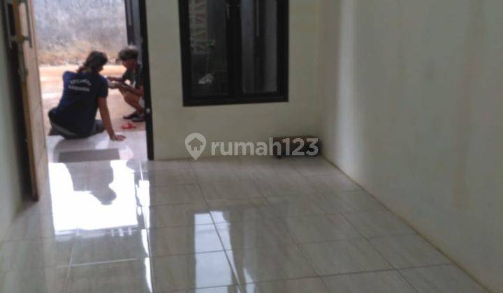 RUMAH MODERN MINIMALIS LOKASI STRATEGIS DEKAT PLAZA PONDOK GEDE
