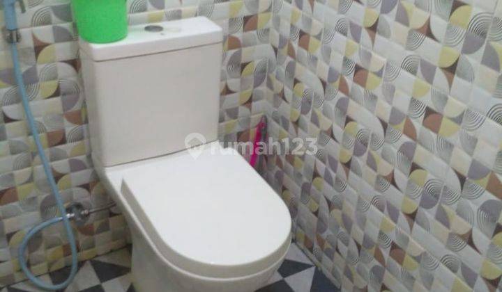 RUMAH MODERN MINIMALIS LOKASI STRATEGIS DEKAT PLAZA PONDOK GEDE