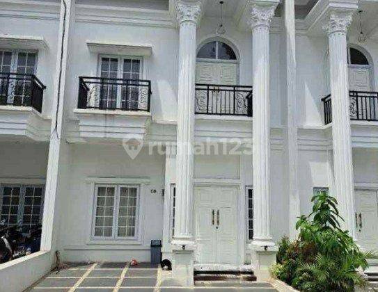 Rumah 2 Lantai Townhouse Exclusive Pondok Bambu 1