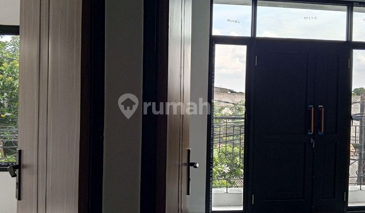 2-Story House Plus Rooftop in Kebagusan, South Jakarta 2-Story House Plus Rooftop in Kebagusan, South Jakarta