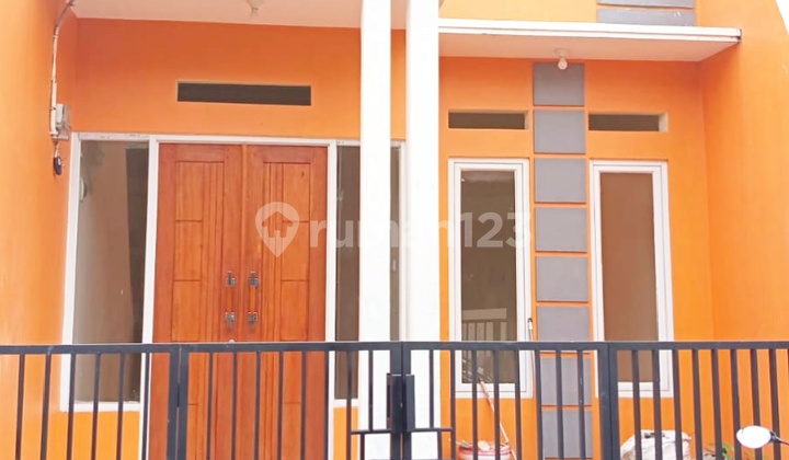 Rumah Strategis Dekat Stasiun Cakung Harga Dibawah Pasaran Rumah Strategis Dekat Stasiun Cakung Harga Dibawah Pasaran