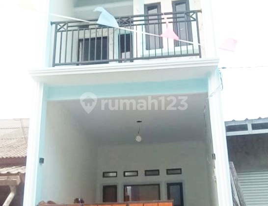 Rumah 2 Lt Strategis Di Bintara Dekat Stasiun Cakung Harga 650jt 