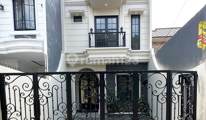 Comfortable Modern Classic Residence in Jagakarsa, South Jakarta