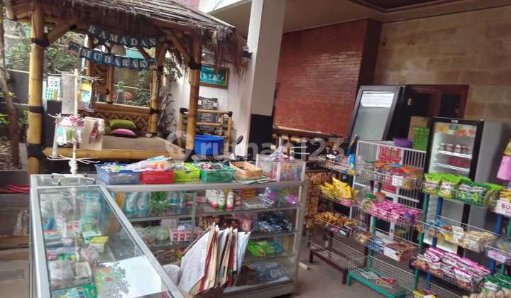 3-Storey House Grand Regency Bekasi, 6 Bedrooms Flood-Free 2