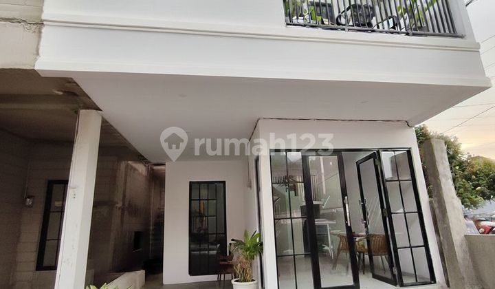 Rumah 2 Lantai Dijual di Cibubur, Mulai 695 Juta SHM