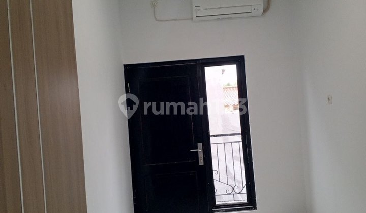 Rooftop House Residence in Jagakarsa – Starting Price 790 Million, Land Certificate (SHM) + Building Permit (IMB) Rooftop House Residence in Jagakarsa – Starting Price 790 Million, Land Certificate (SHM) + Building Permit (IMB)