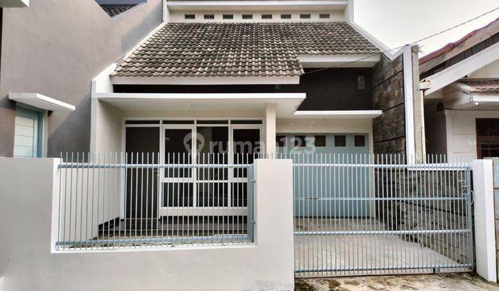 Rumah 2 Lantai SHM Baru di kiaracondong one gate entry 1