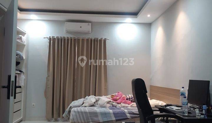 Rumah di Taman palem 
Jakarta barat SHM Sdh  Renovasi Barat 1