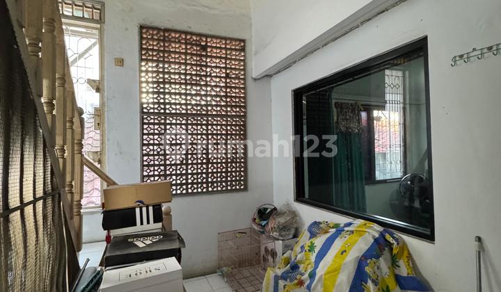 For Sale: 2-Story House in Citra Garden, West Jakarta, Northeast Facing, 96M