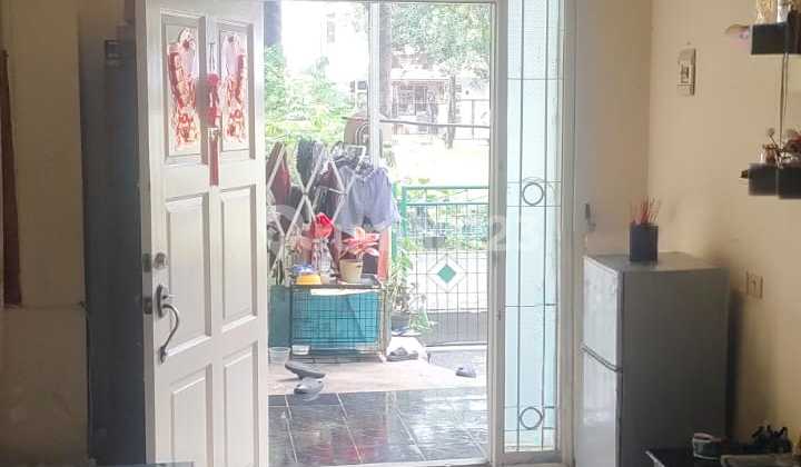 Rumah 2 Lantai di Taman Surya 5 Hadap Timur Luas 108M2 Jakarta Barat