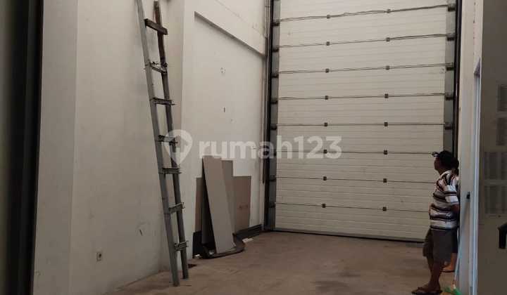 Warehouse for Sale Ready to Use in Citra Garden 8, West Jakarta