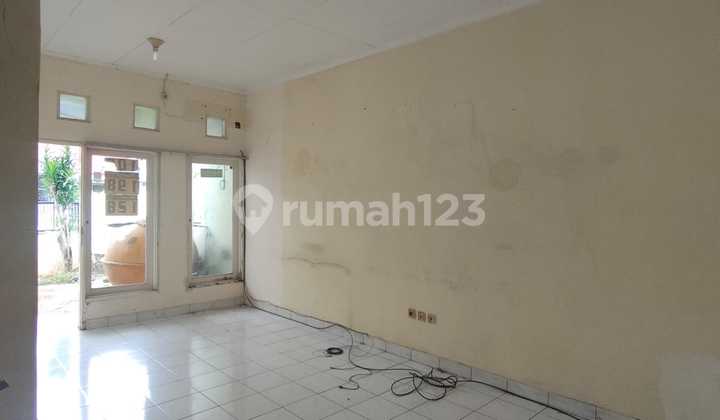 Dibawah NJOP Rumah di Puri Gardenia Jakbar Luas 96M Barat Daya