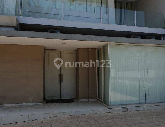 Dijual rumah 2 lantai siap huni di kota wisata 1