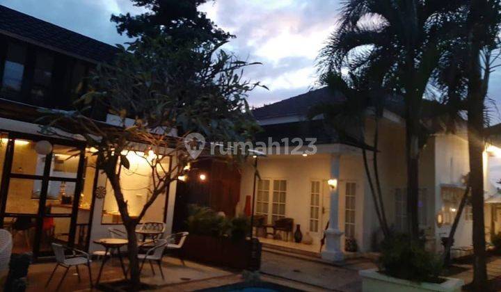 Dijual Rumah/Villa dengan pemandangan asri  2