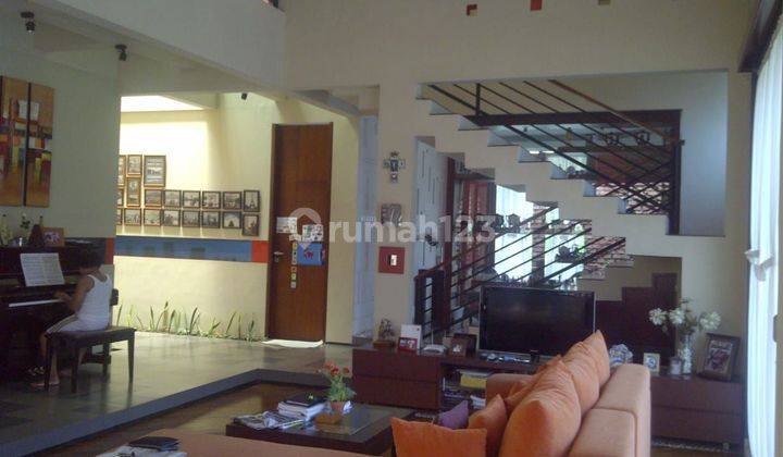 Rumah Dijual Semi Furnish di Kota Wisata 2