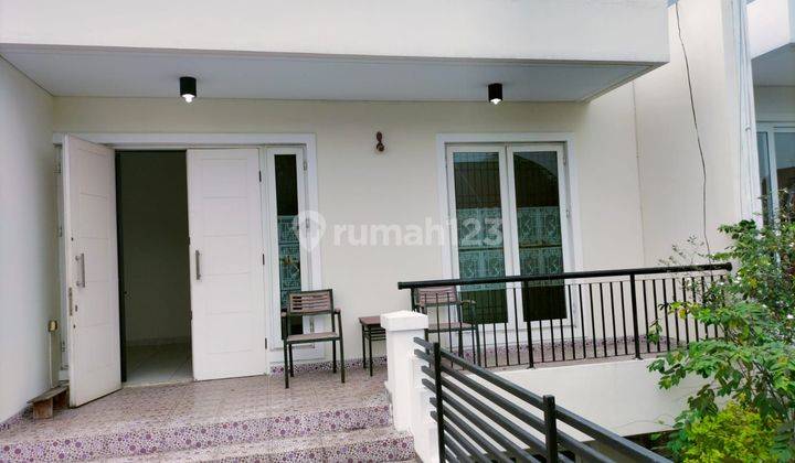 Dijual rumah siap huni di perumahan raffles hills cibubur  2