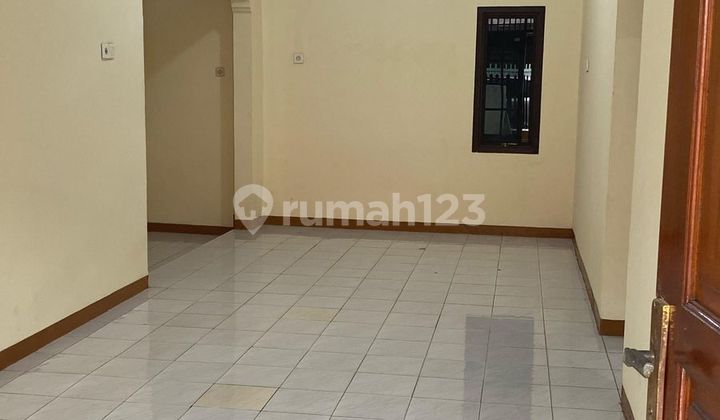 Disewakan Rumah Lt 135 m2 di Rawamangun, Jakarta Timur murah 2