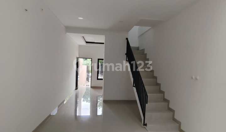 Rumah Baru Siap Huni lt 69 m2 cempaka putih, Jakarta Pusat murah 