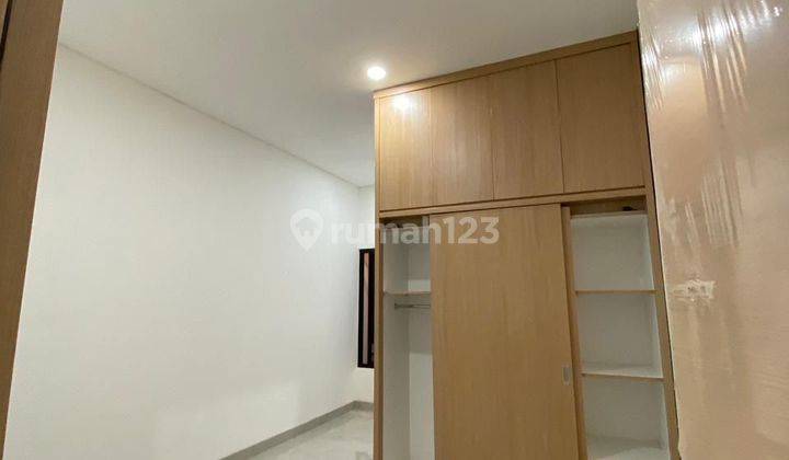 Rumah Baru Siap Huni Lt 67 di Pramuka , Jakarta Pusat Murah
