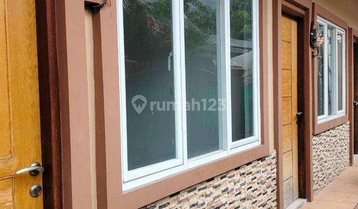 Rumah Akses Motor Lt 32 M2 di Cempaka Putih , Jakarta Pusat Murah 1