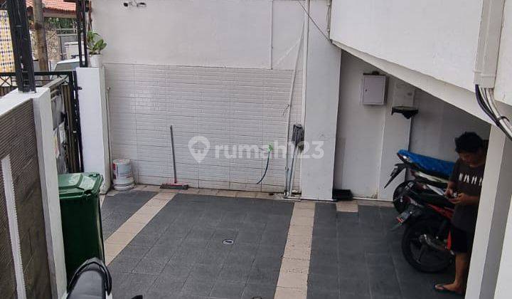 Rumah Kos Lt 139 M2 di Cempaka Putih Timur , Jakarta Pusat Murah 1