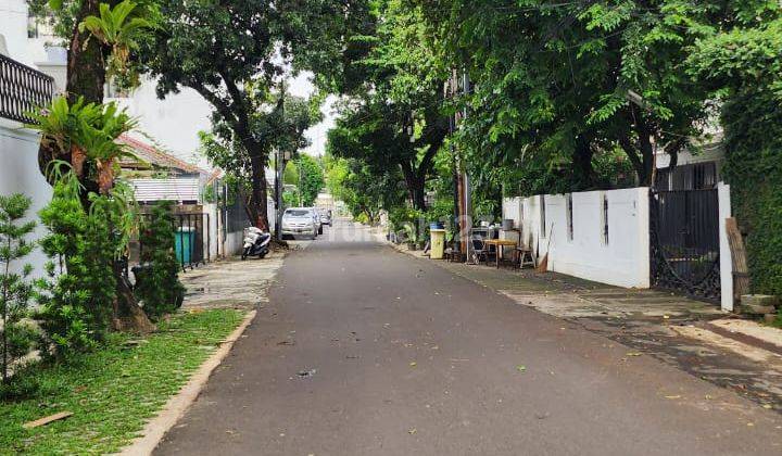 Rumah baru lt 375 m2 di kebayoran baru , jakarta selatan murah  2