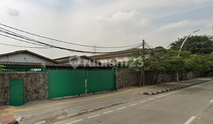 Gudang lt 5319 m2 di yos sudarso , tanjung priuk , jakarta utara  2