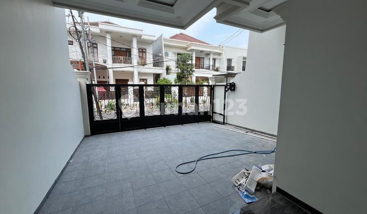Rumah Baru lt 120 M2 di Cempaka Putih , Jakarta Pusat Murah 2