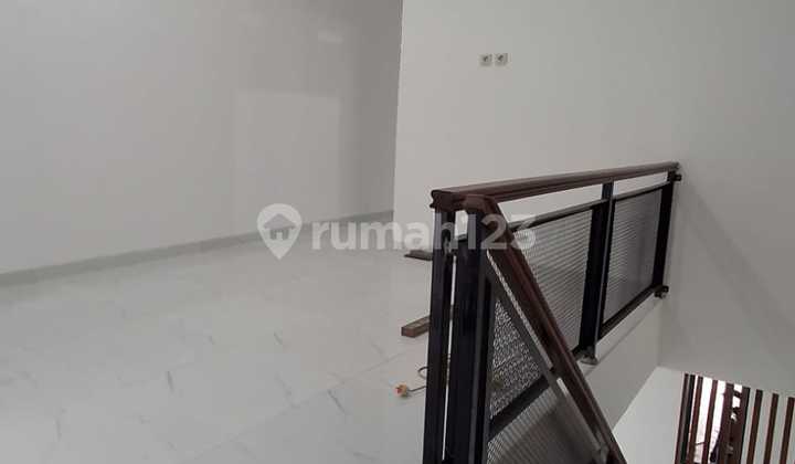 Rumah Baru lt 63 m2 di cempaka putih , jakarta pusat murah  2