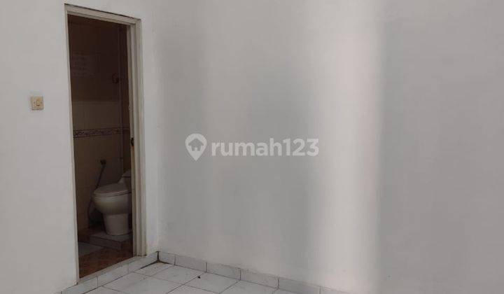 Rumah Lt 119 M2 di Johar Baru , Jakarta Pusat Murah  1