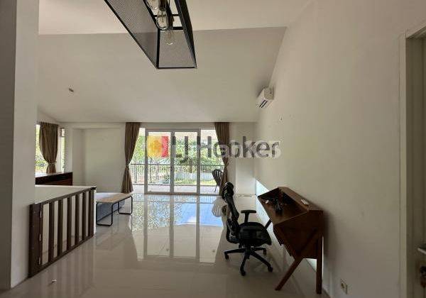foto lainnya dijual rumah mewah hadap danau