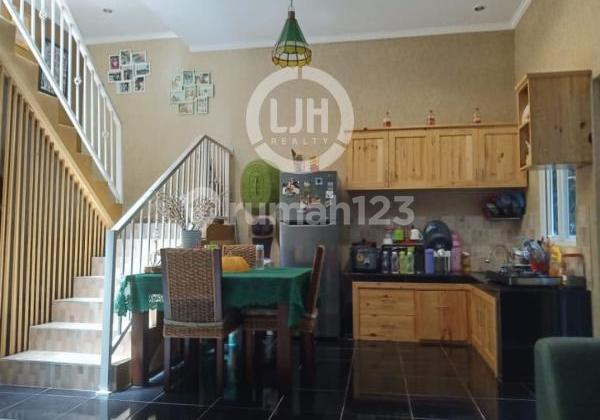 Dijual Murah Rumah 2 Lantai Siap Huni di Bojongsari Depok