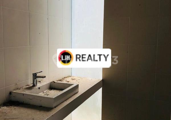 For Sale Cheap House Facing Lake in Citra Lake Sawangan 2