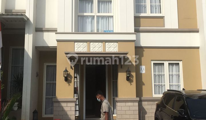 Ready-to-Occupy House by Agus Pomad