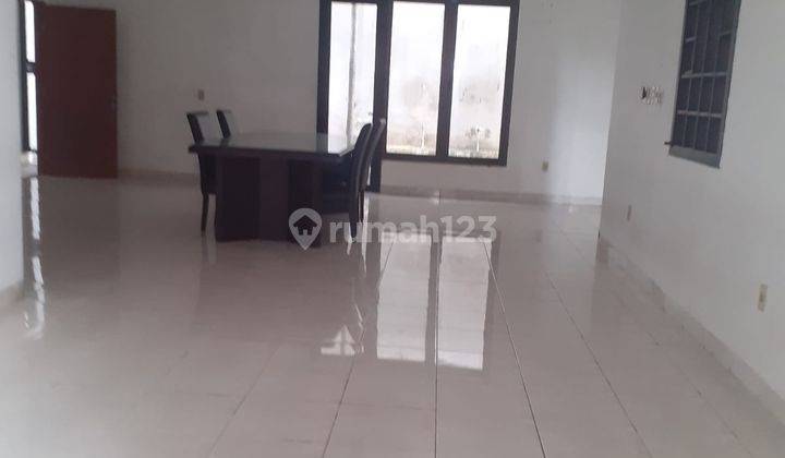 Rumah gudang cafe Lokasi Strategis Wawan  4