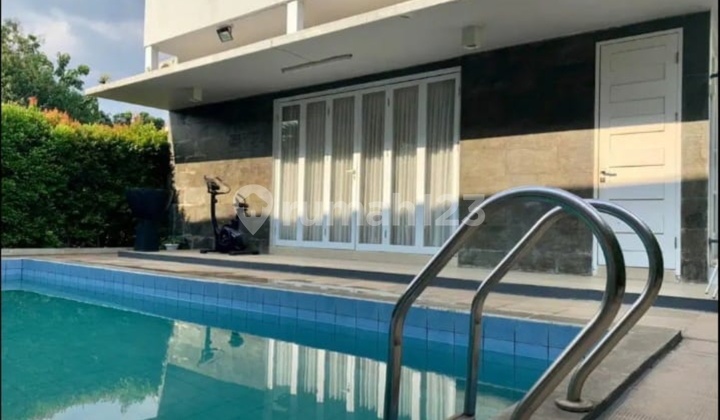 Rumah Bagus Dan Ada Pool Agus 6