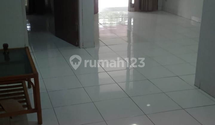 Ready-to-occupy house reni 2