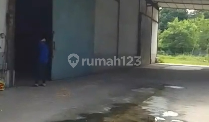 Warehouse near BSD Dahlia. Warehouse near BSD Dahlia.